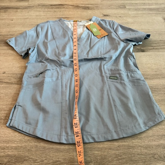 Medico light blue medium scrub top - Picture 5 of 7
